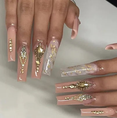 Strawberry & Bear Themed Fake Nails-30