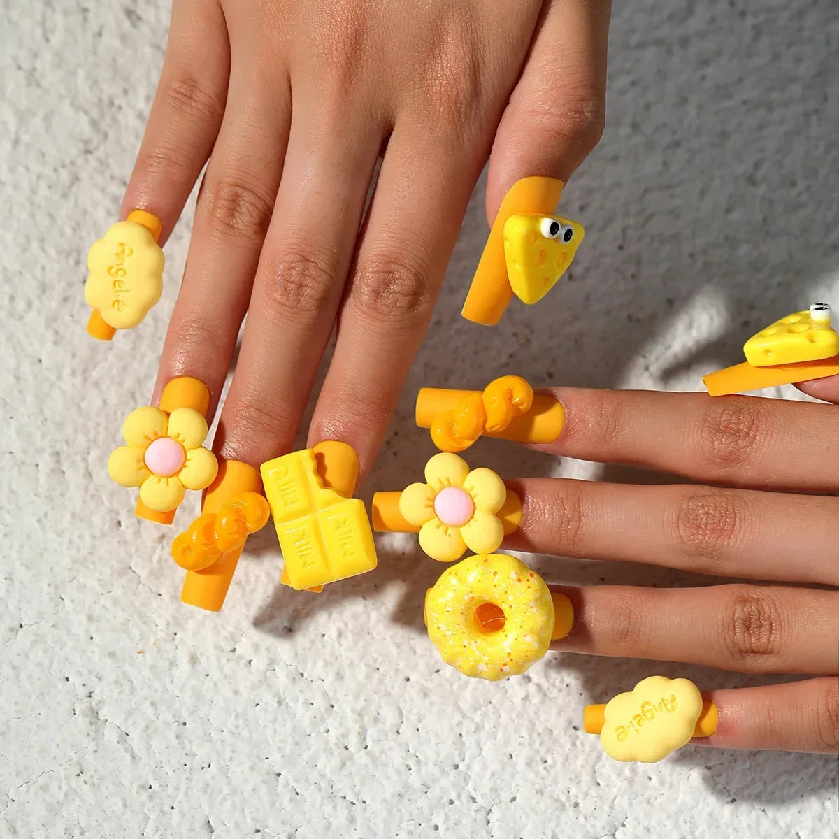 Strawberry & Bear Themed Fake Nails-2