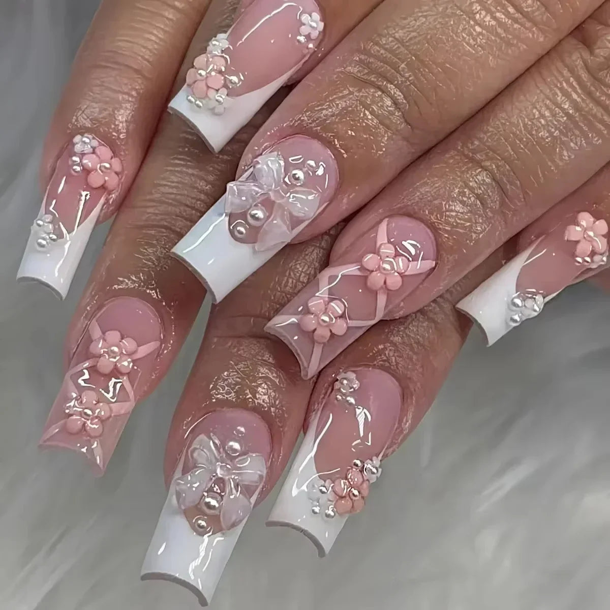 Strawberry & Bear Themed Fake Nails-9