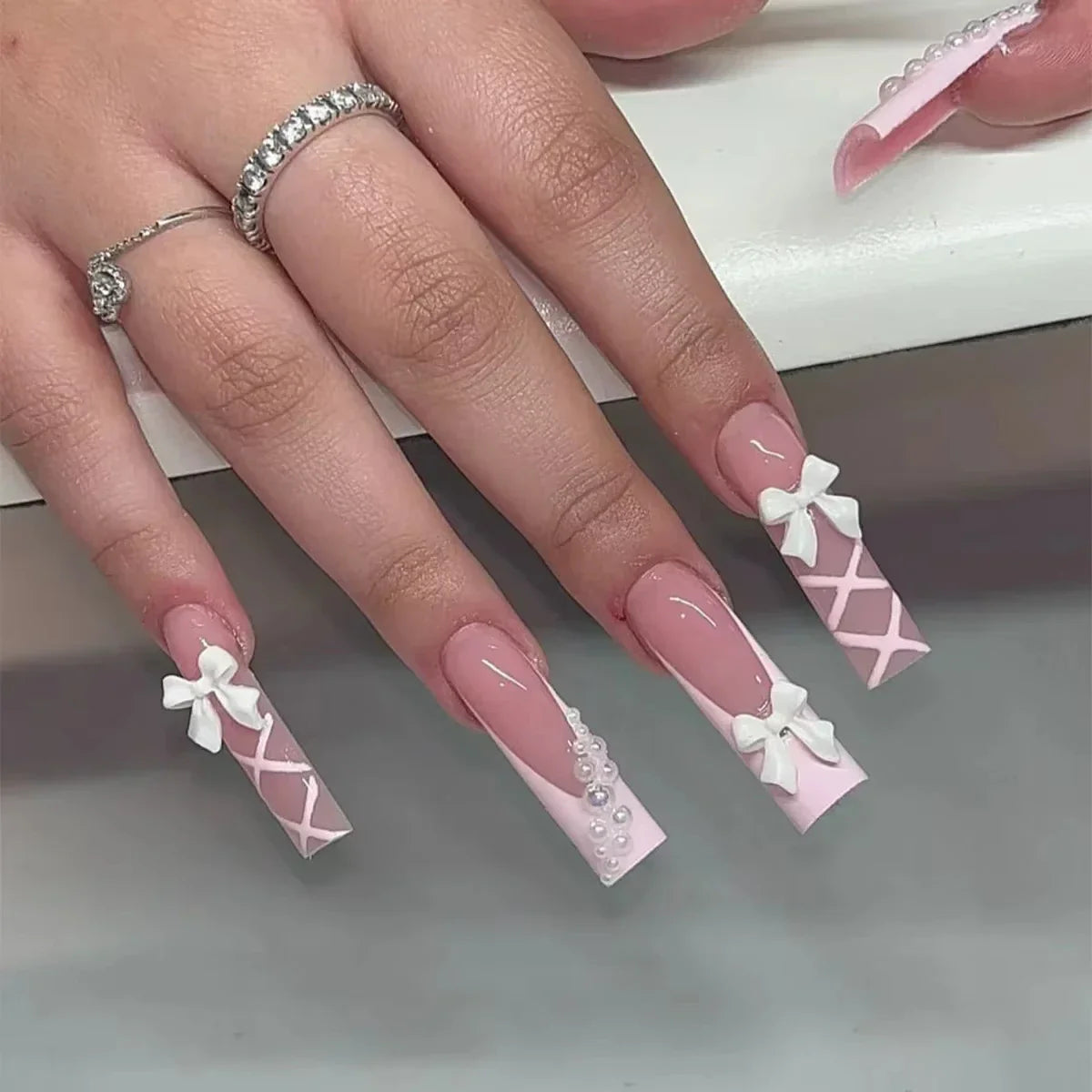 Strawberry & Bear Themed Fake Nails-10