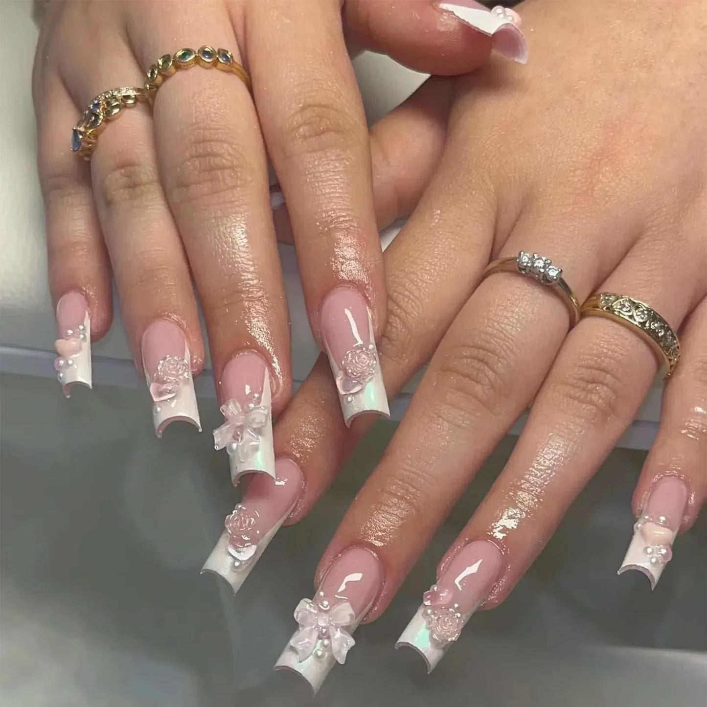 Strawberry & Bear Themed Fake Nails-12