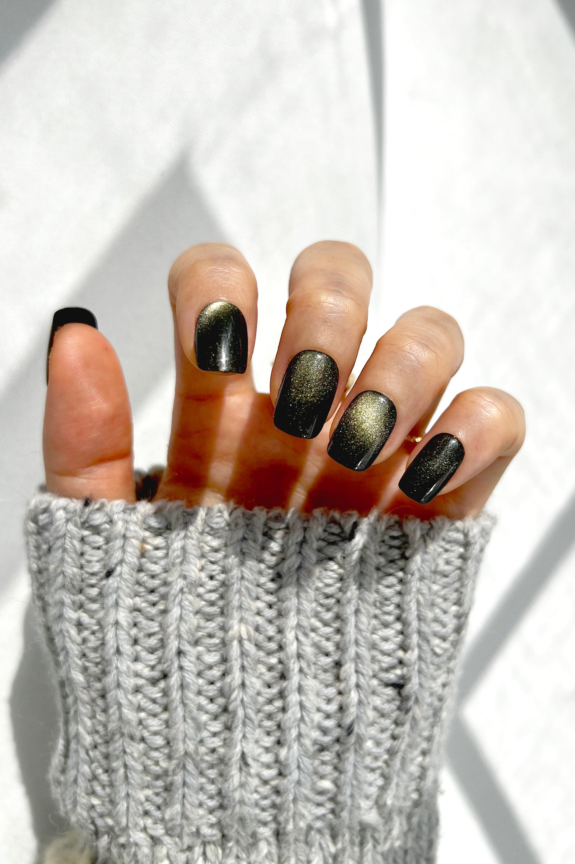 Verdant Quartz | Soft & Durable Press-On Nails-2