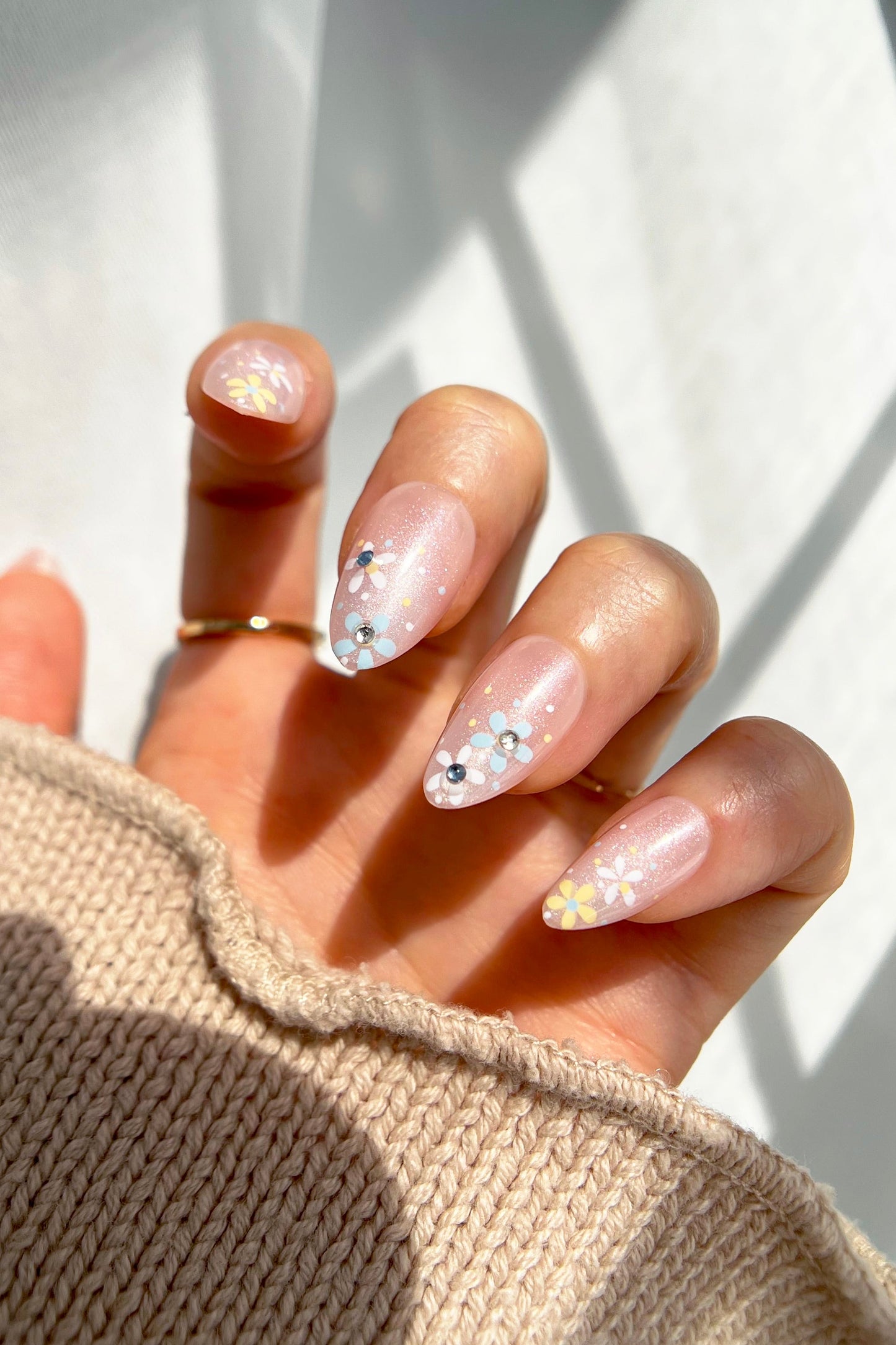 Cloudy Halo | Soft & Durable Press-On Nails-2