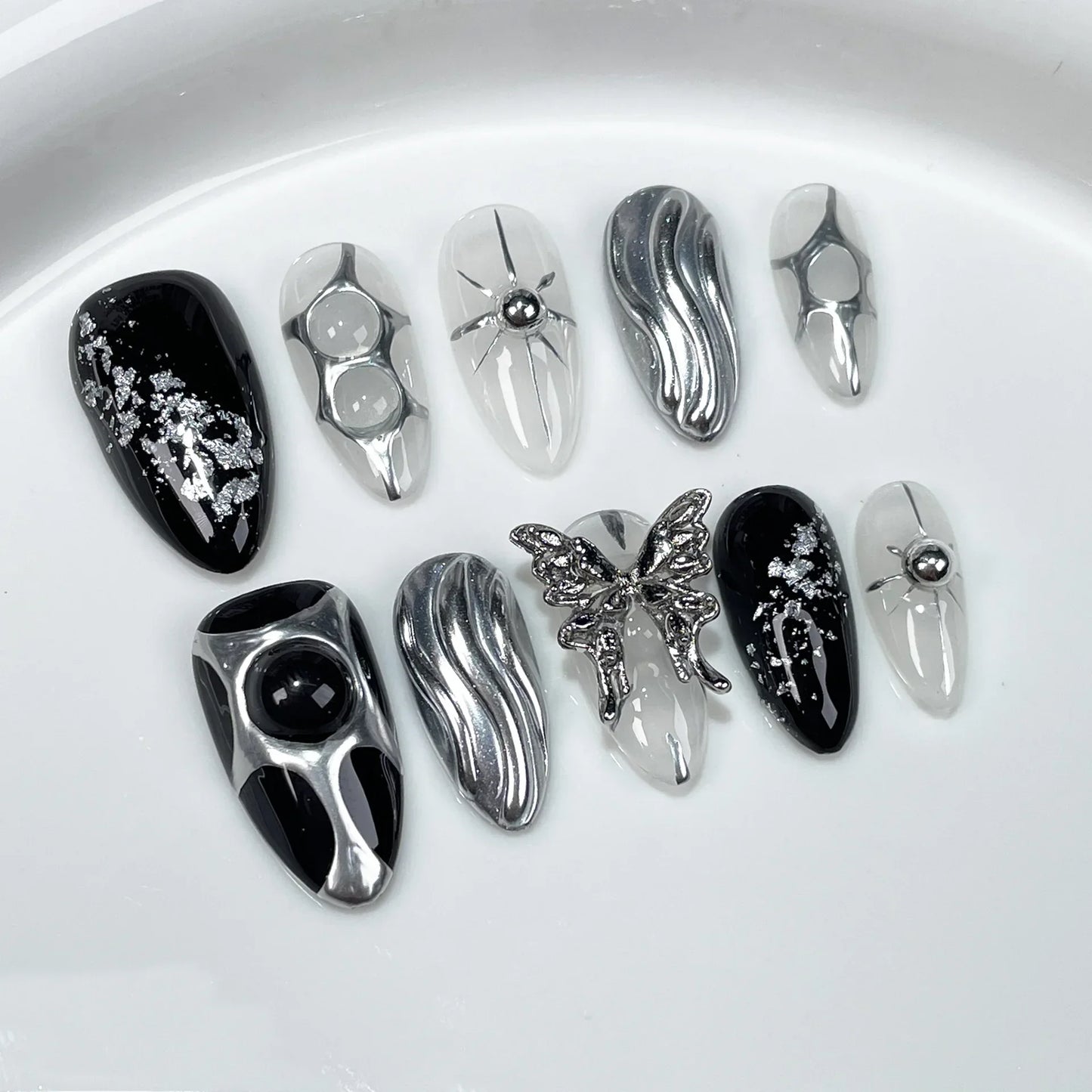 Eye Cat Almond Press-On Nails-2