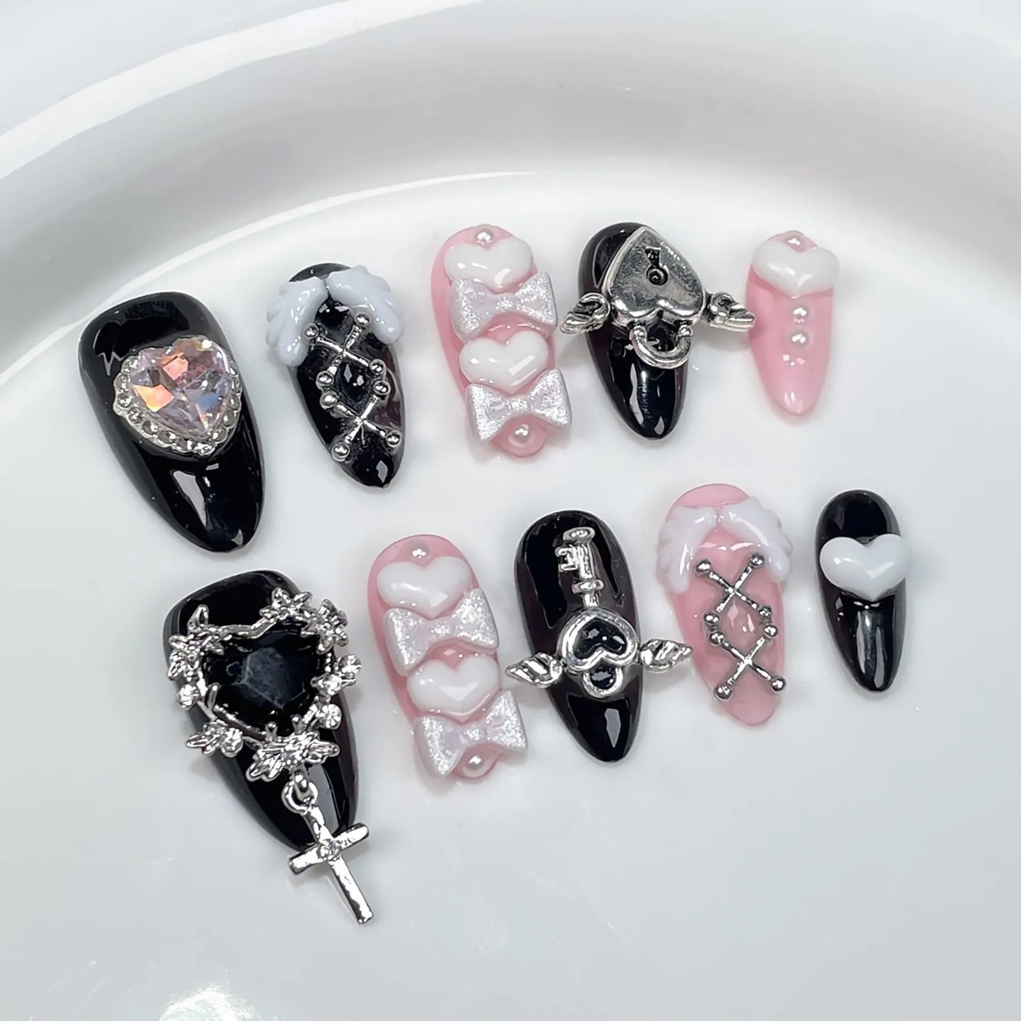 Eye Cat Almond Press-On Nails-6