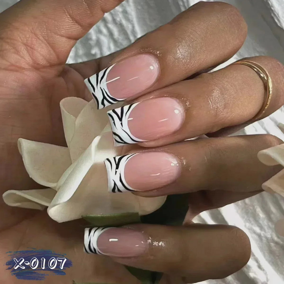 Mid Long Pink Leopard Press-On Nails with Bow-21