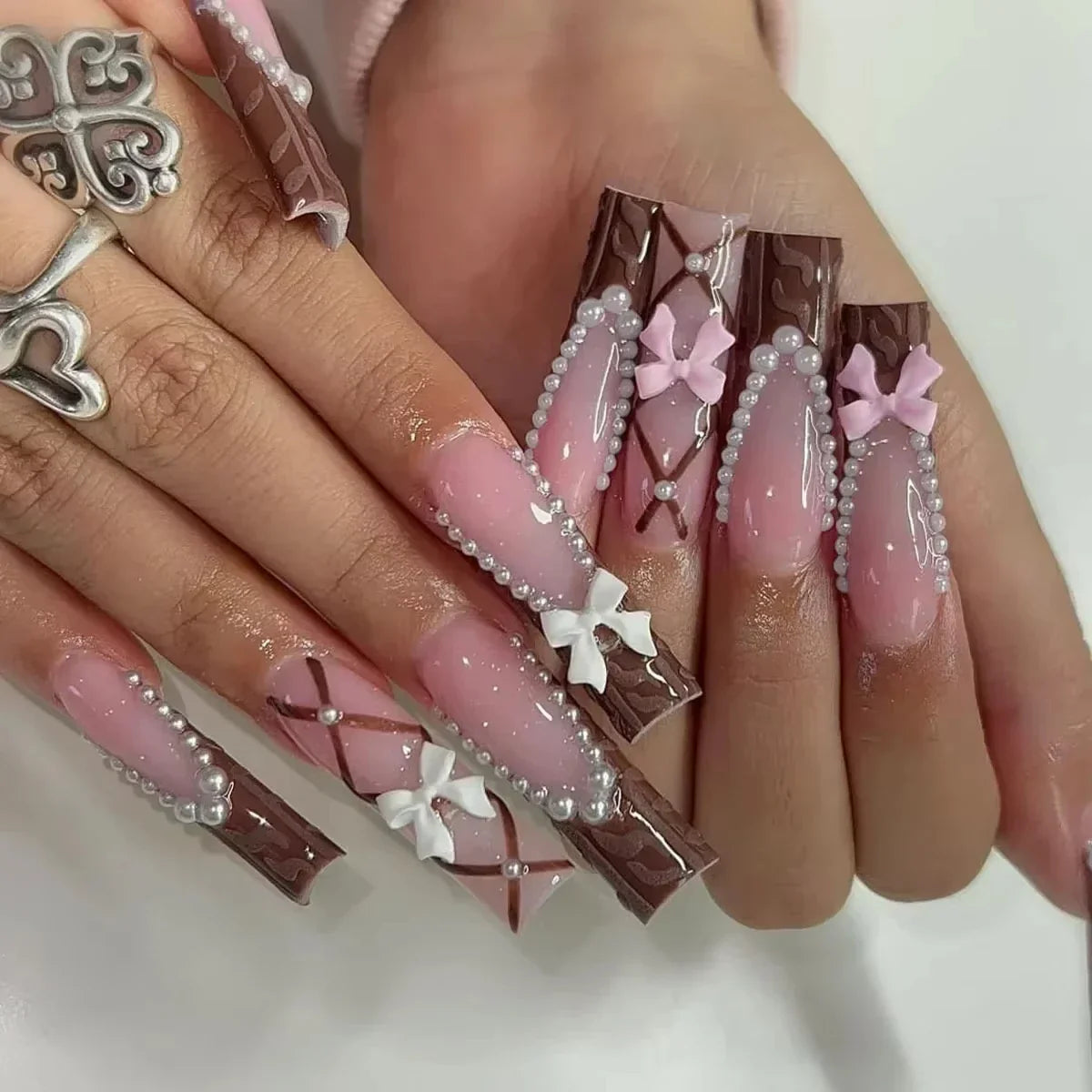 Strawberry & Bear Themed Fake Nails-11
